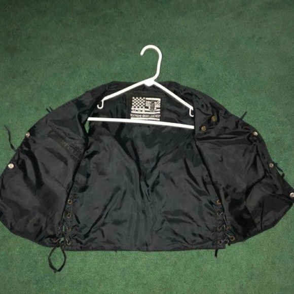 Leather black jacket and vest. - Picture 5 of 5